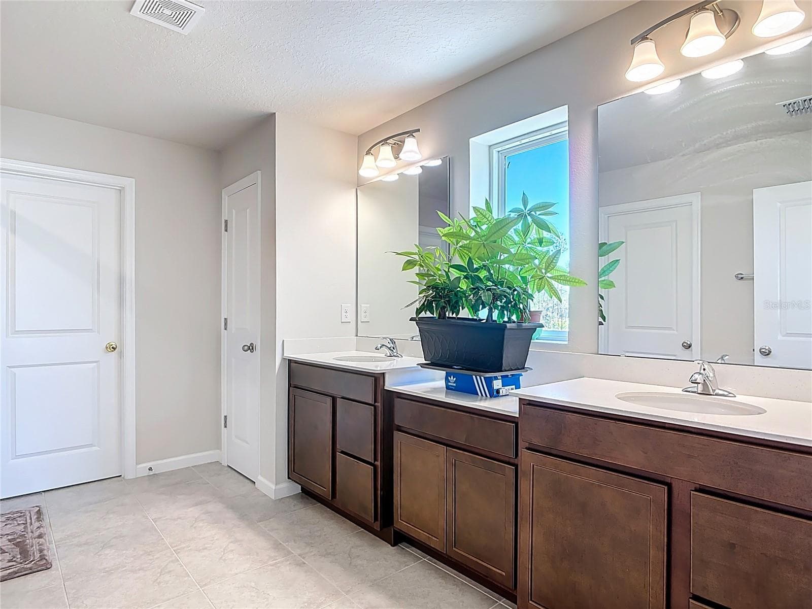 Single Family Residence at 121 EAGLE HARBOR WAY, DAYTONA BEACH, photo 29 of 51