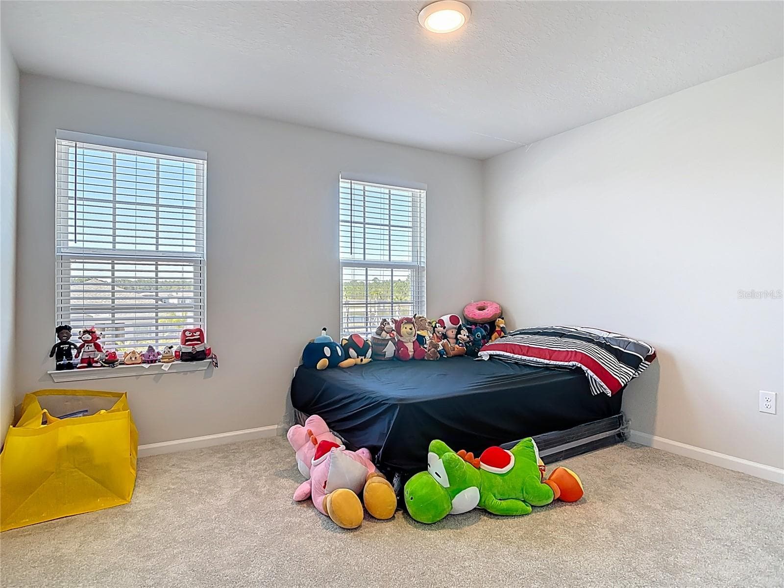 Single Family Residence at 121 EAGLE HARBOR WAY, DAYTONA BEACH, photo 32 of 51
