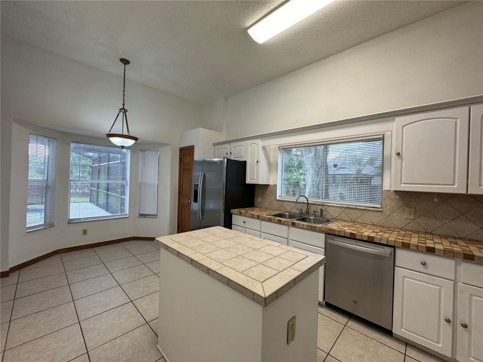 Single Family Residence at 1206 CORNERSTONE CT, ORLANDO, photo 5 of 46