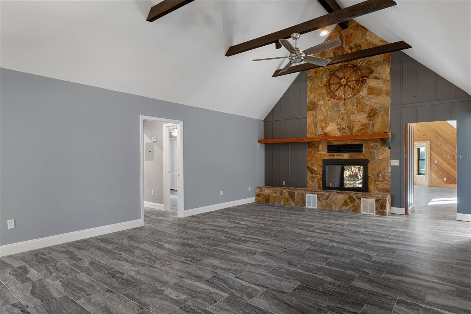 Living room - 11870 W RIVERHAVEN DR, HOMOSASSA