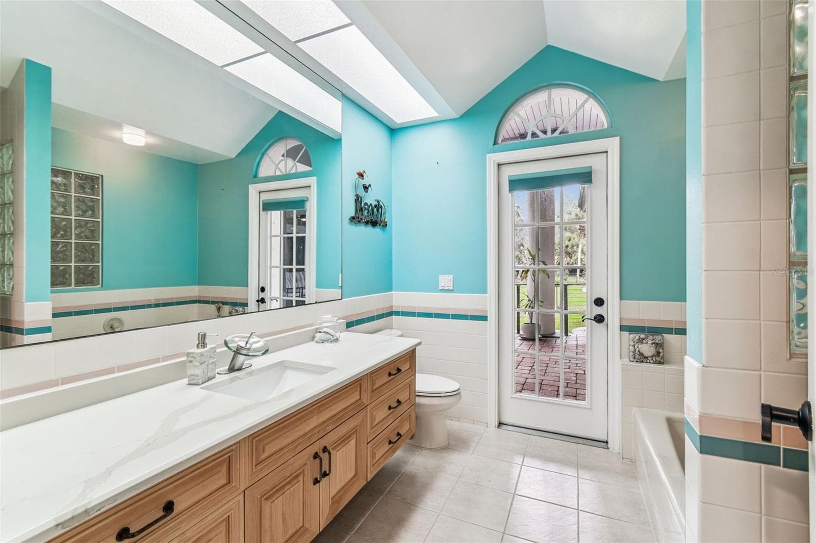 Single Family Residence at 1705 MEYERS COVE DR, TARPON SPRINGS, photo 47 of 79