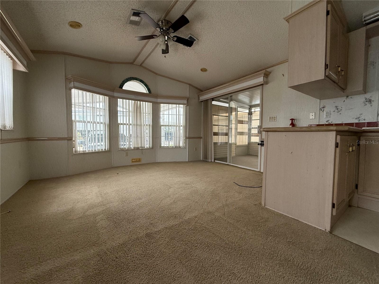 Manufactured Home at 231 ST GEORGE DR, DAVENPORT, photo 18 of 21