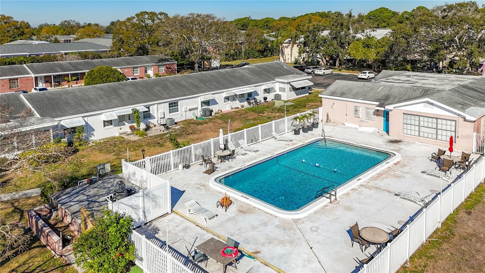 1020 85th Ave N no 119, Concord Village South community pool and clubhouse - 1020 85TH AVE N #119, ST PETERSBURG
