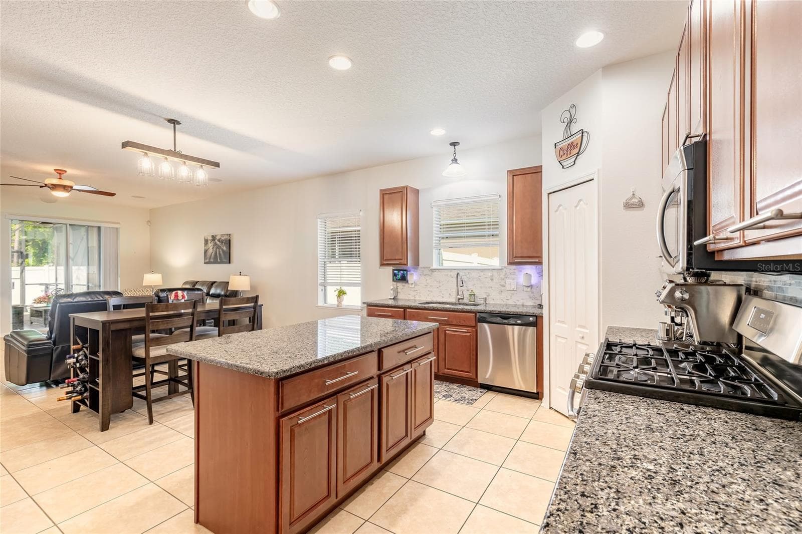 Single Family Residence at 3968 SUNSET COVE DR, PORT ORANGE, photo 8 of 39