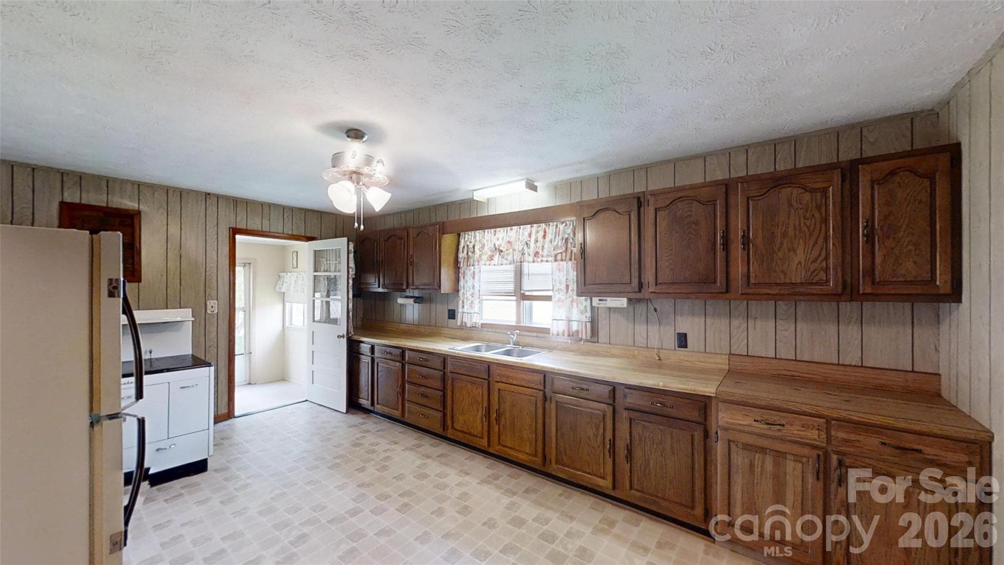 Single Family Residence at 560 Bailey Mountain Road, Mars Hill, photo 22 of 30