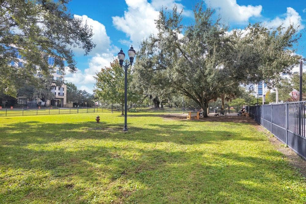 Townhouse at 1004 E ROBINSON, ORLANDO, photo 29 of 40