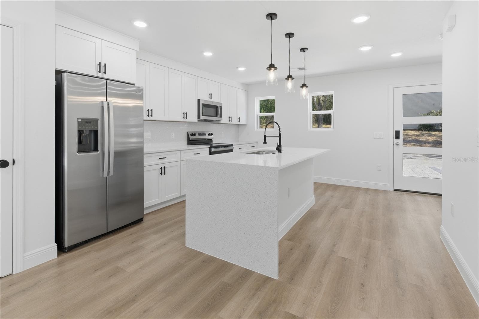 Townhouse at 727 CLEMSON DR, ALTAMONTE SPRINGS, photo 5 of 25