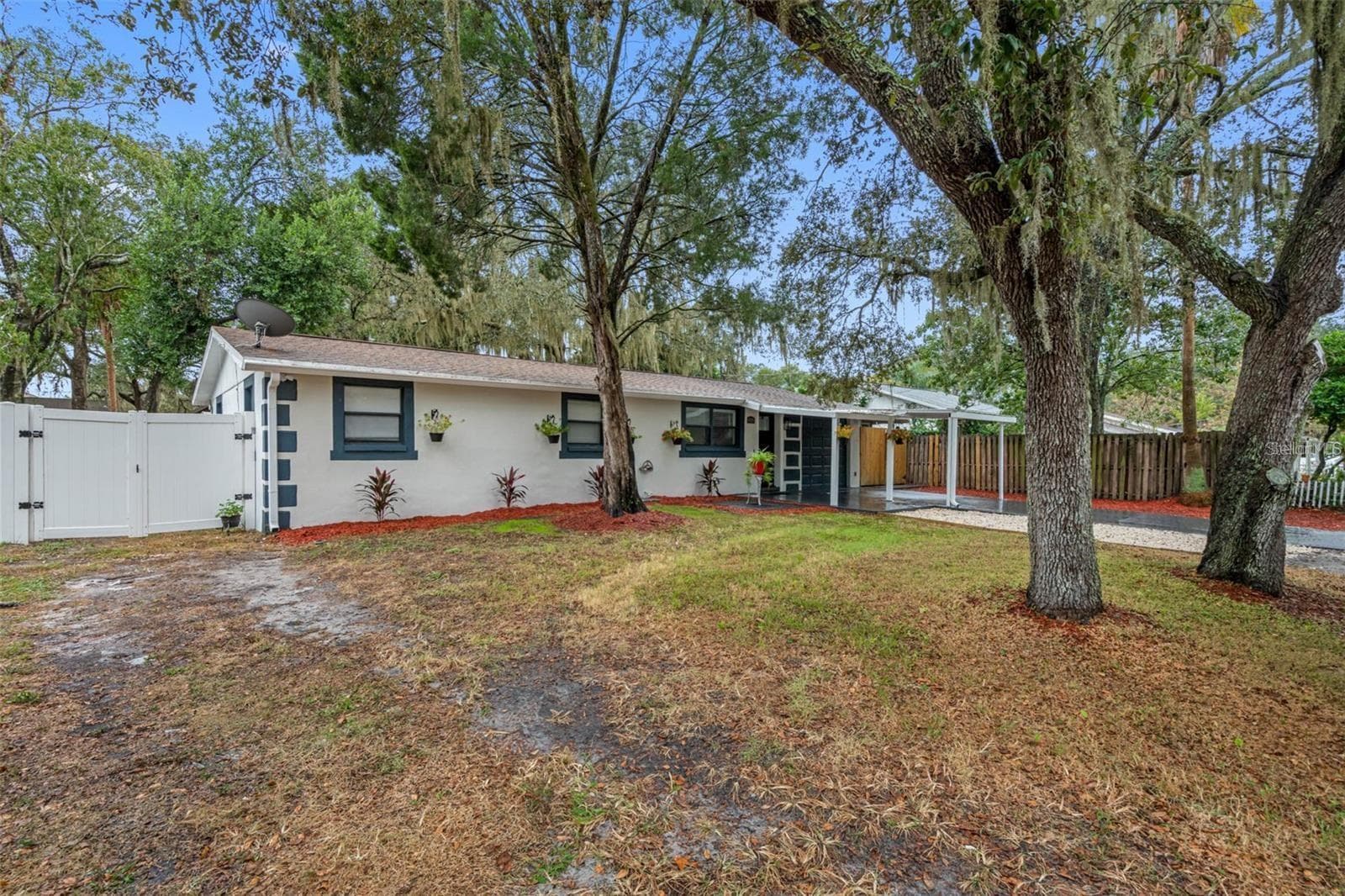Single Family Residence at 11115 STAFFORD LN, RIVERVIEW, photo 3 of 40
