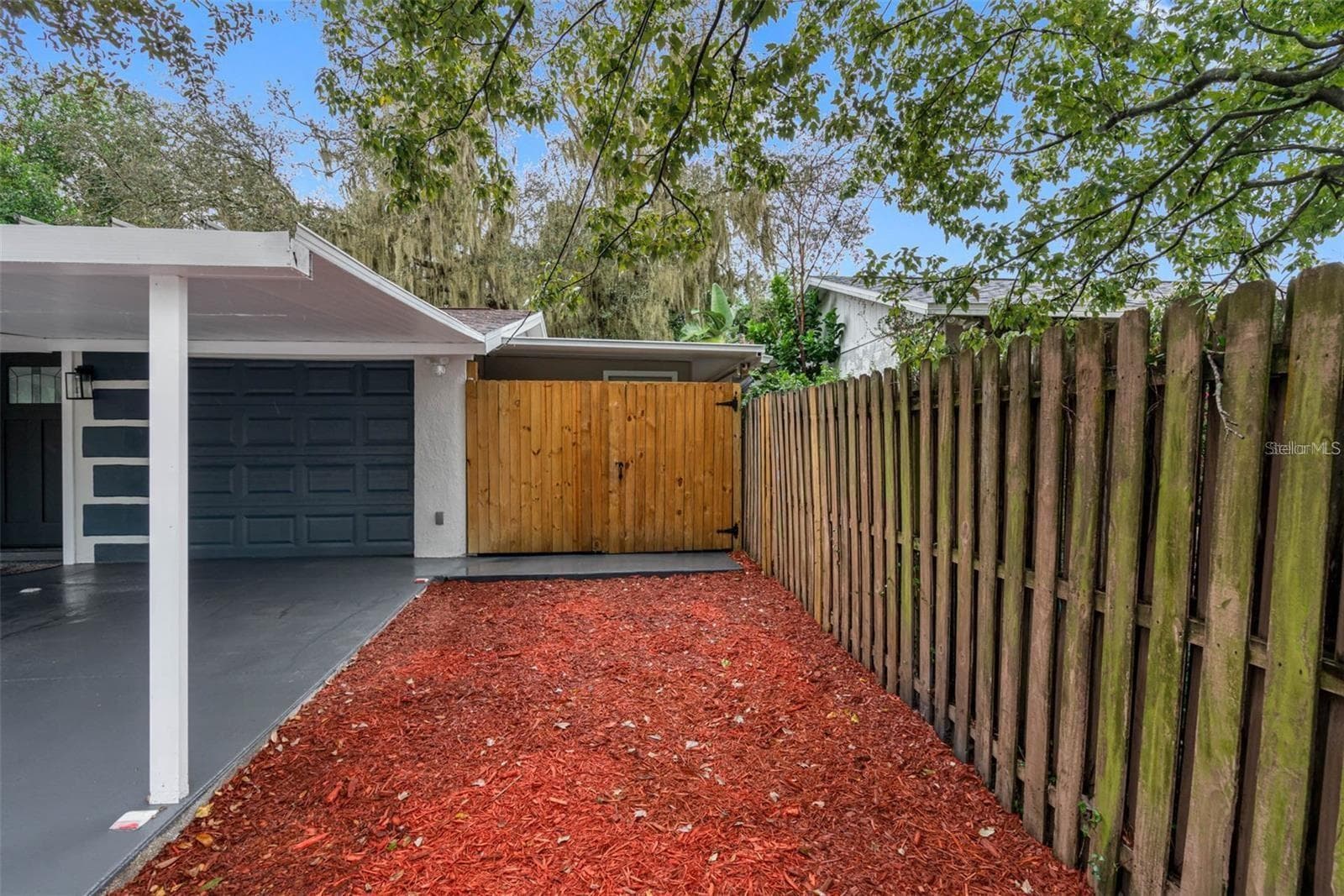 Single Family Residence at 11115 STAFFORD LN, RIVERVIEW, photo 6 of 40