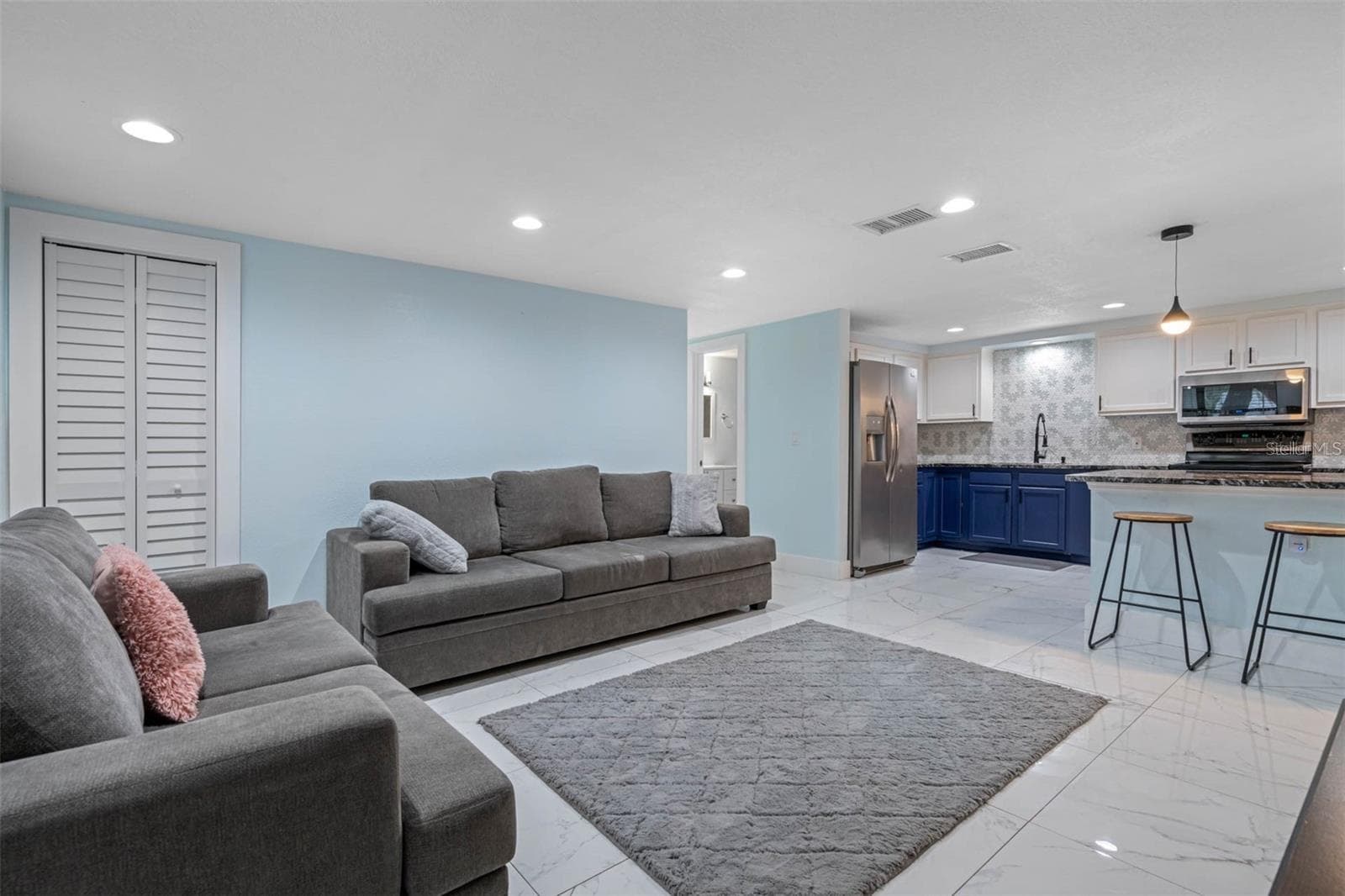 Single Family Residence at 11115 STAFFORD LN, RIVERVIEW, photo 8 of 40