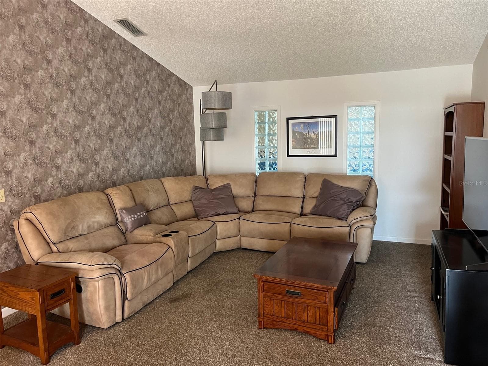 Single Family Residence at 330 BONNIE LN, ORANGE CITY, photo 5 of 37