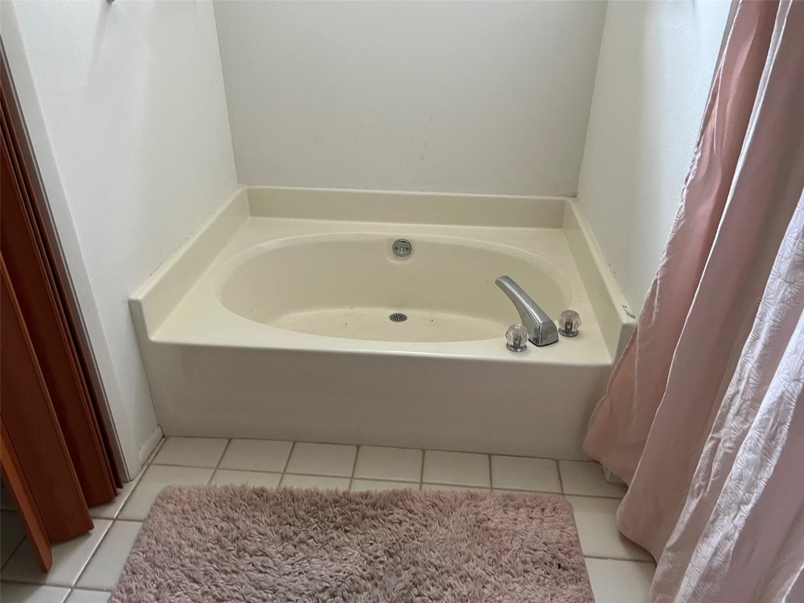Mixed Use at 330 BONNIE LN, ORANGE CITY, photo 18 of 37