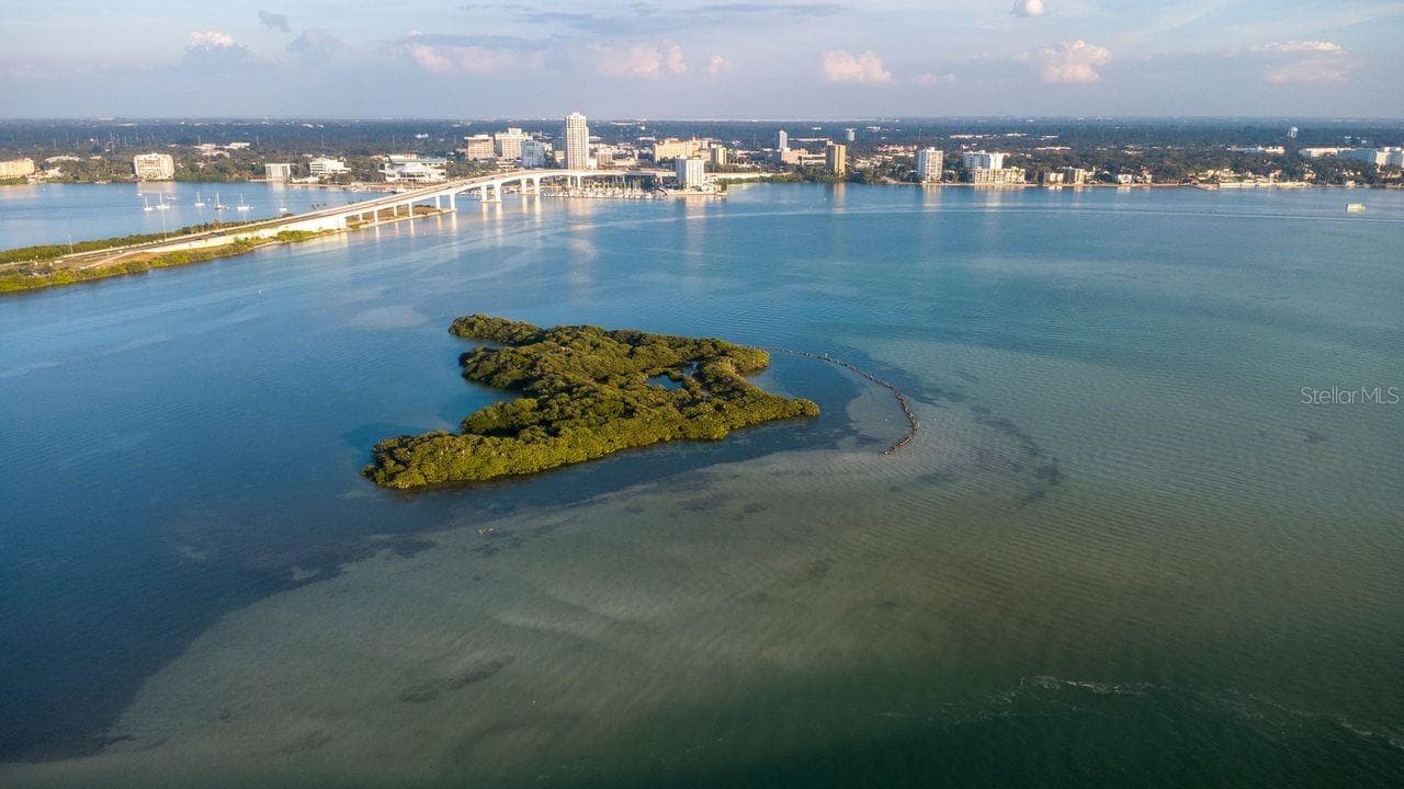 Condominium at 830 S GULFVIEW BLVD #502, CLEARWATER BEACH, photo 4 of 58