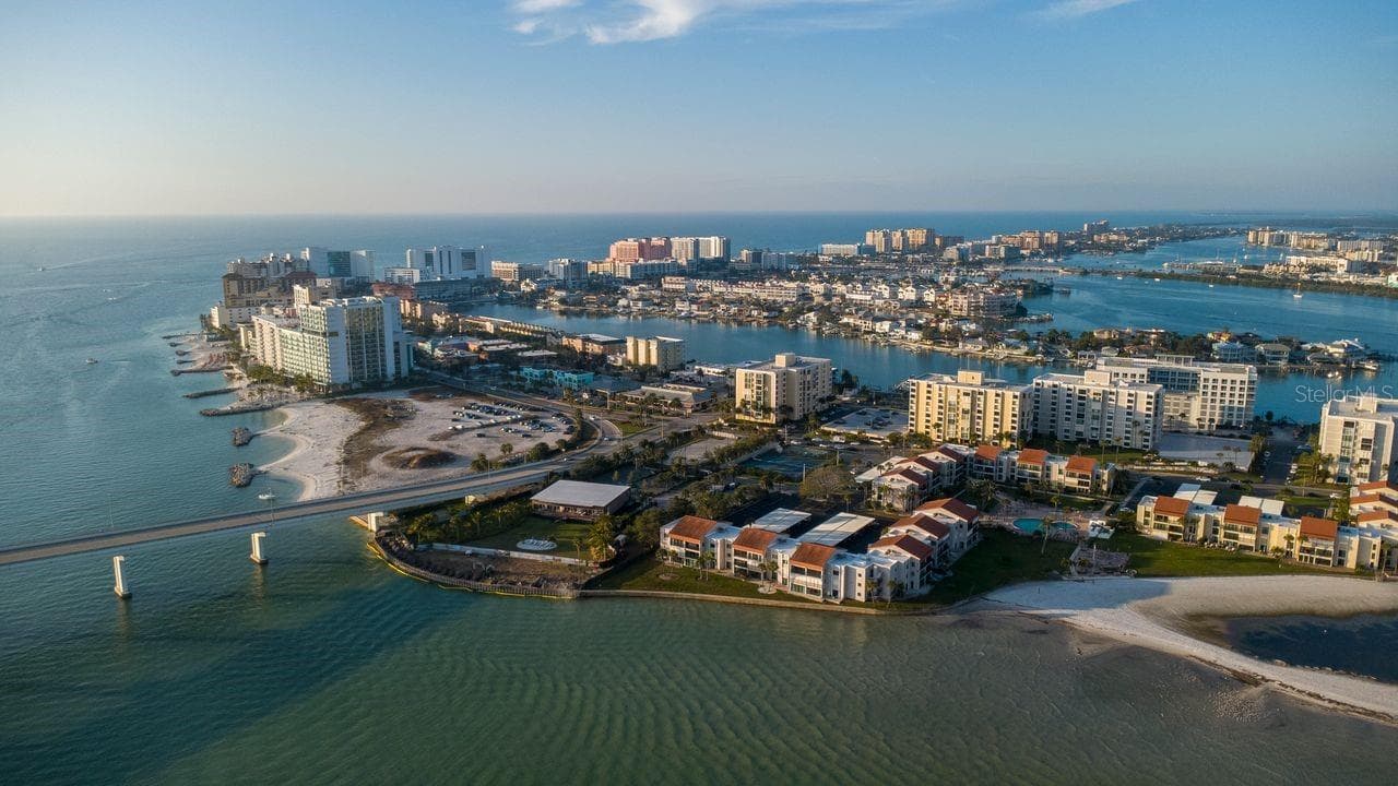 Condominium at 830 S GULFVIEW BLVD #502, CLEARWATER BEACH, photo 7 of 58