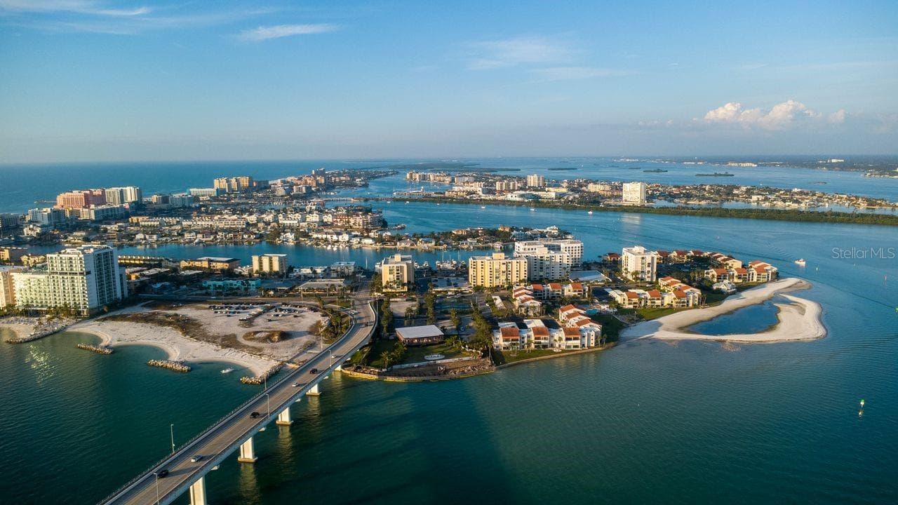 Condominium at 830 S GULFVIEW BLVD #502, CLEARWATER BEACH, photo 9 of 58