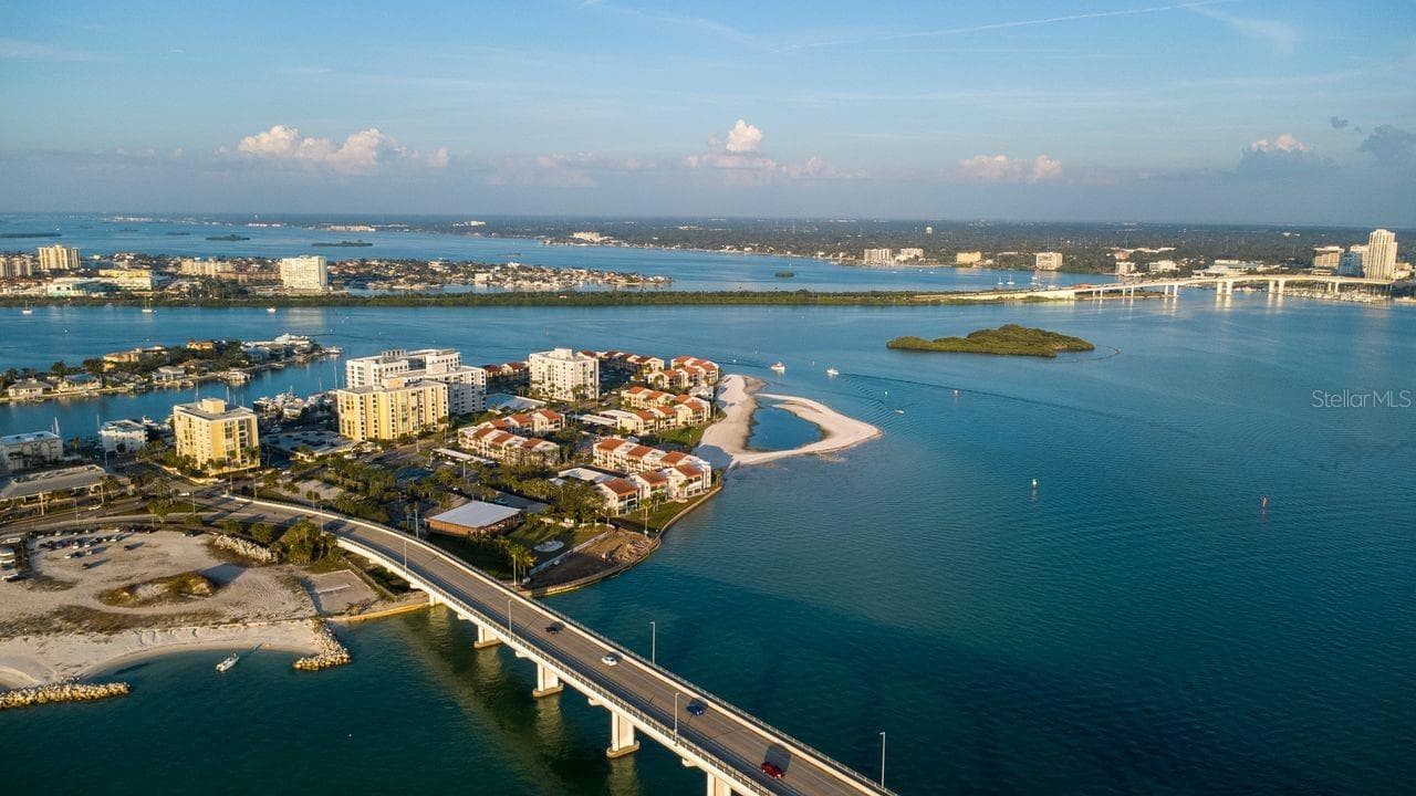 Condominium at 830 S GULFVIEW BLVD #502, CLEARWATER BEACH, photo 11 of 58