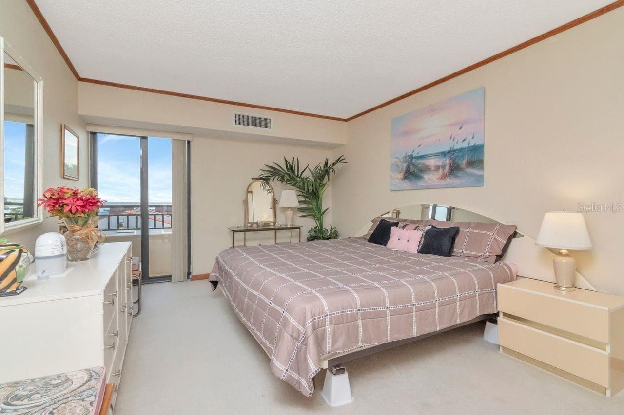 Condominium at 830 S GULFVIEW BLVD #502, CLEARWATER BEACH, photo 43 of 58