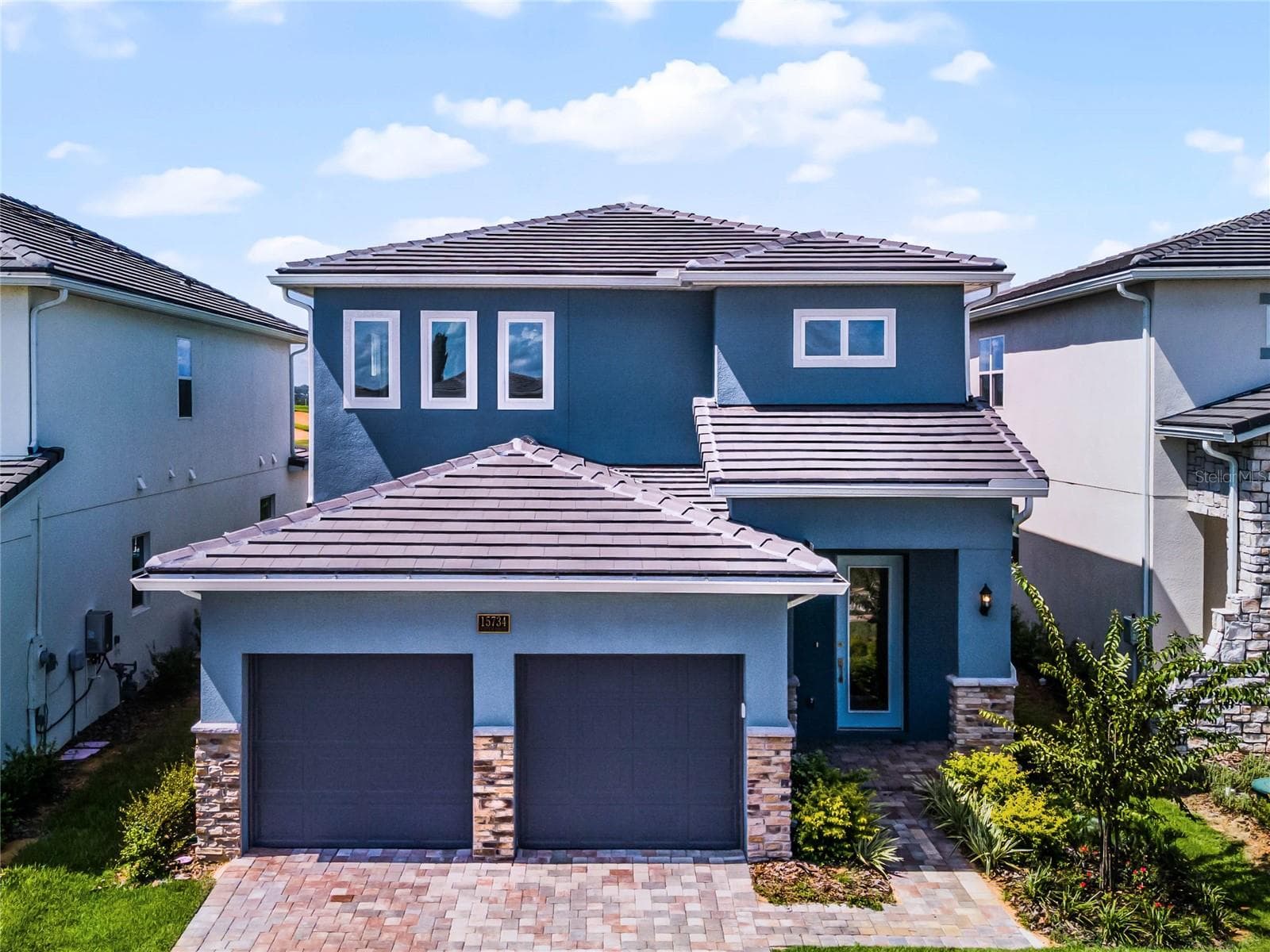 15734 VETTA DR