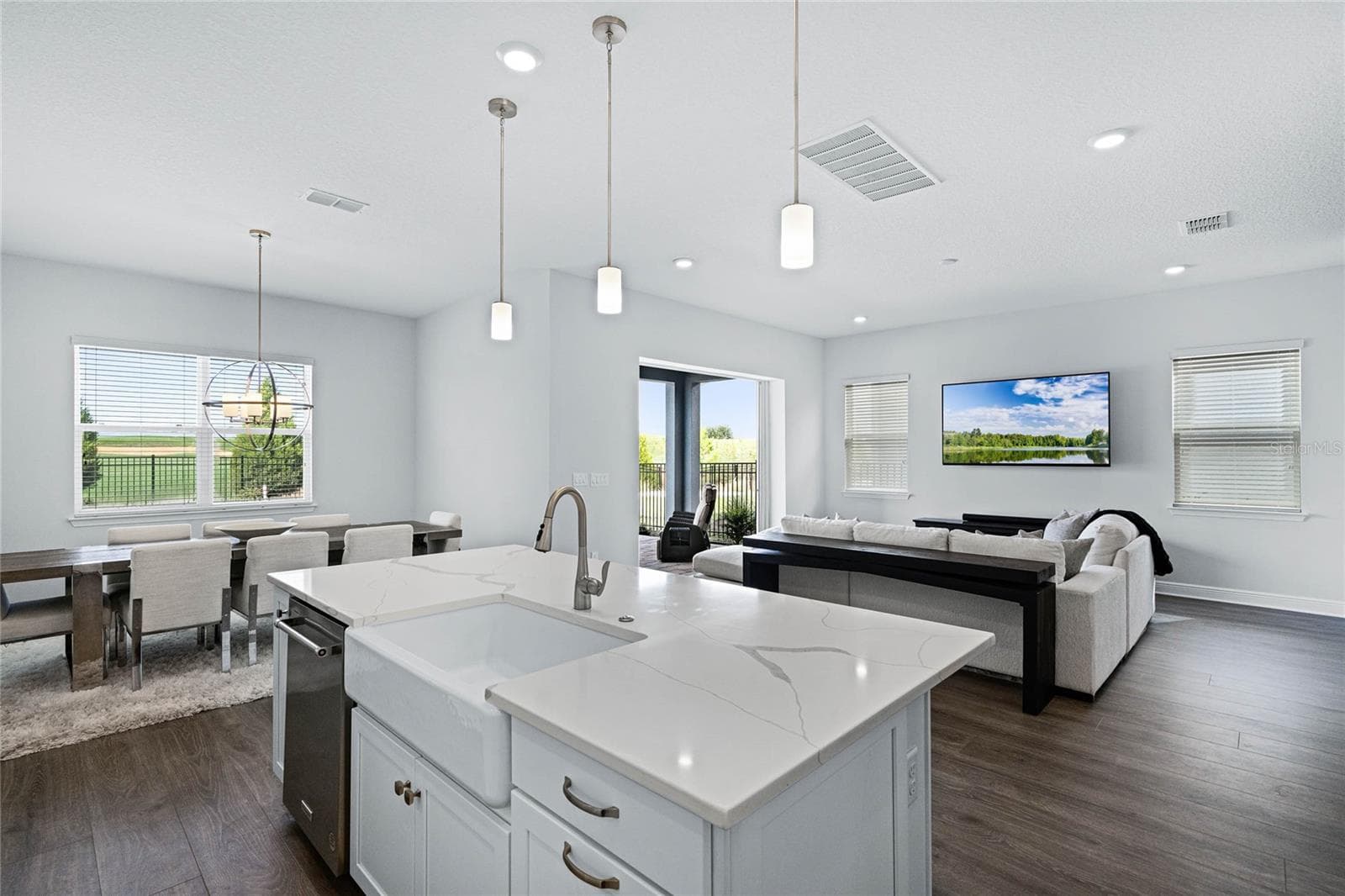 Single Family Residence at 15734 VETTA DR, MONTVERDE, photo 10 of 39