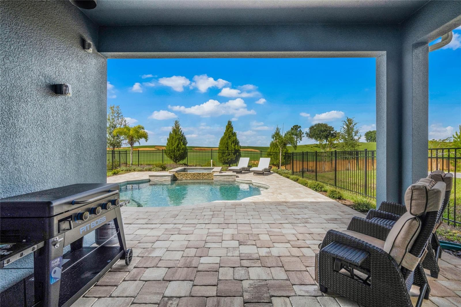 Single Family Residence at 15734 VETTA DR, MONTVERDE, photo 28 of 39