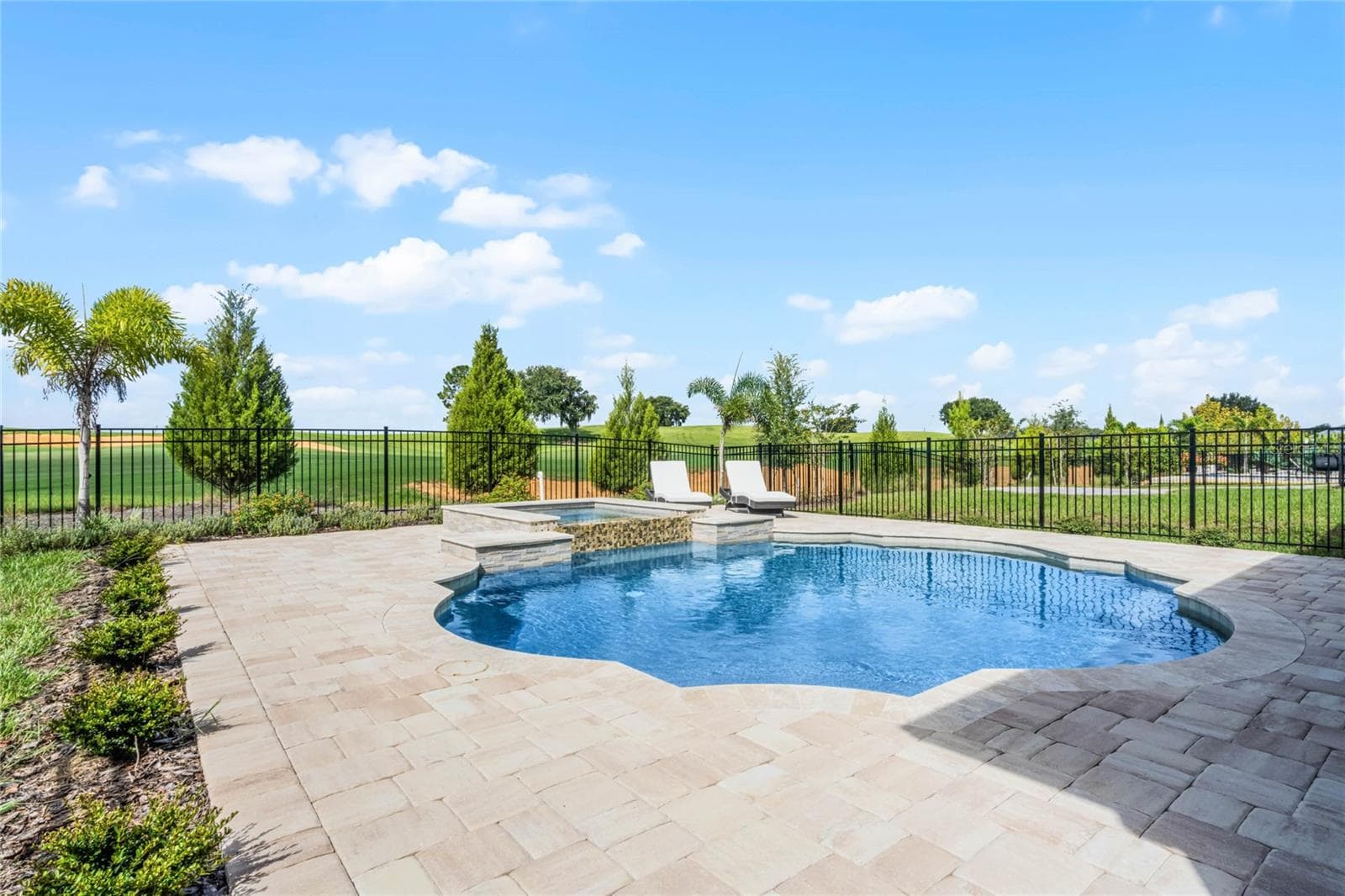Single Family Residence at 15734 VETTA DR, MONTVERDE, photo 33 of 39