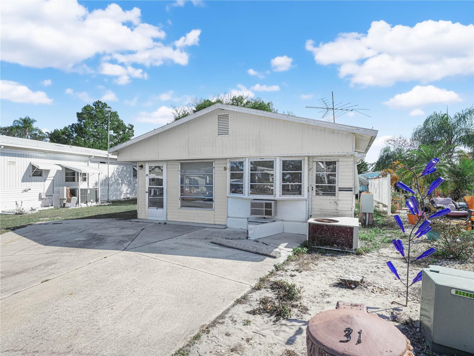 31 STONEFLY CIR