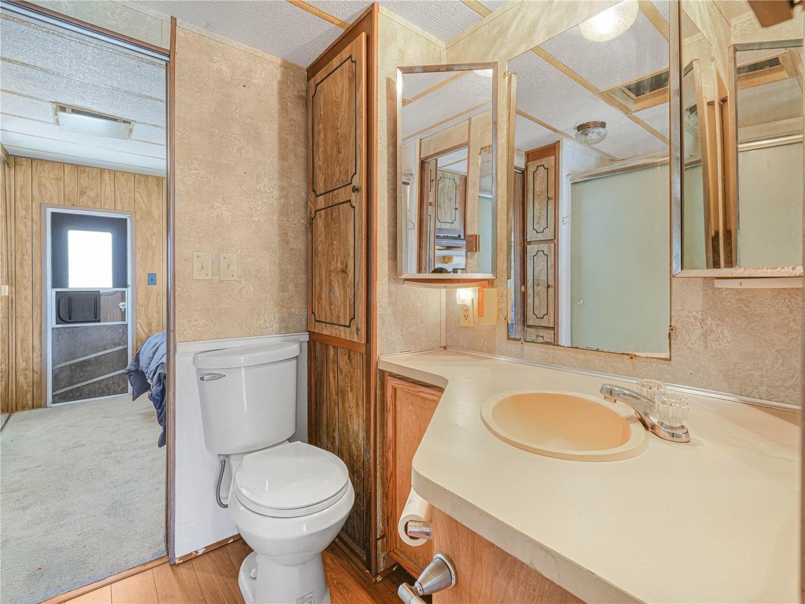 Manufactured Home at 31 STONEFLY CIR, LAKE WALES, photo 12 of 45
