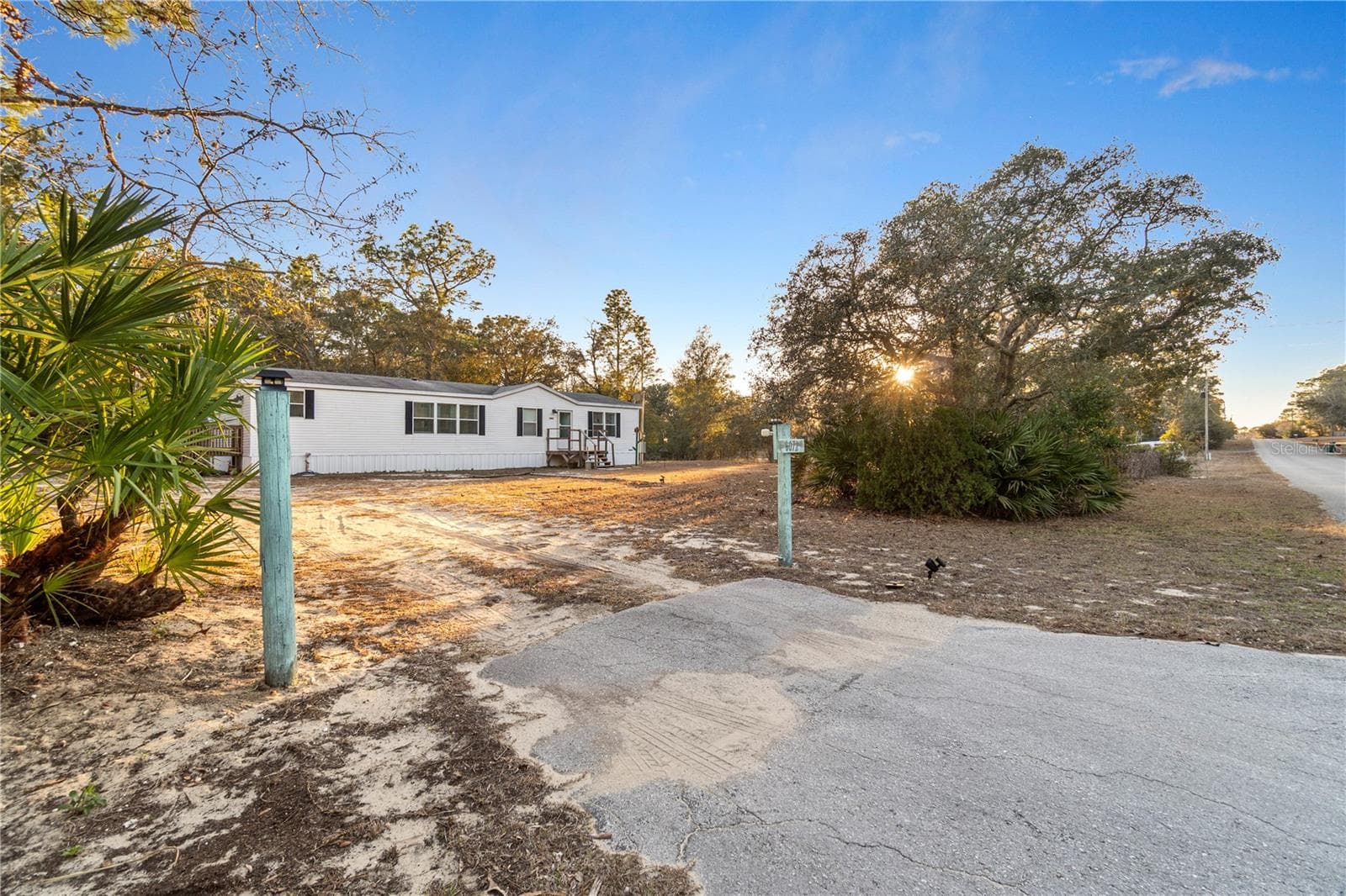 Manufactured Home at 6072 W PATRIOT ST, HOMOSASSA, photo 4 of 49