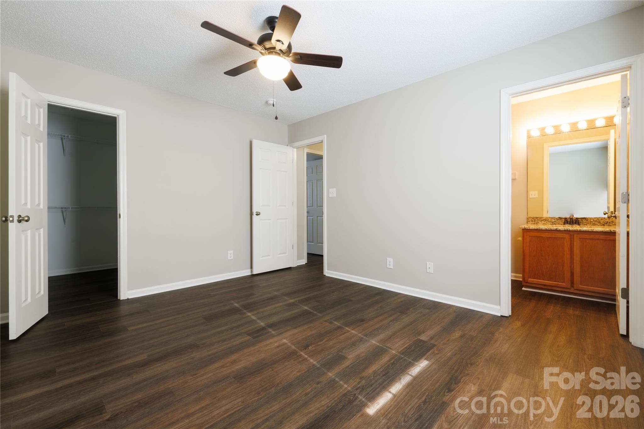 Single Family Residence at 3208 Lasalle Street, Charlotte, photo 11 of 14