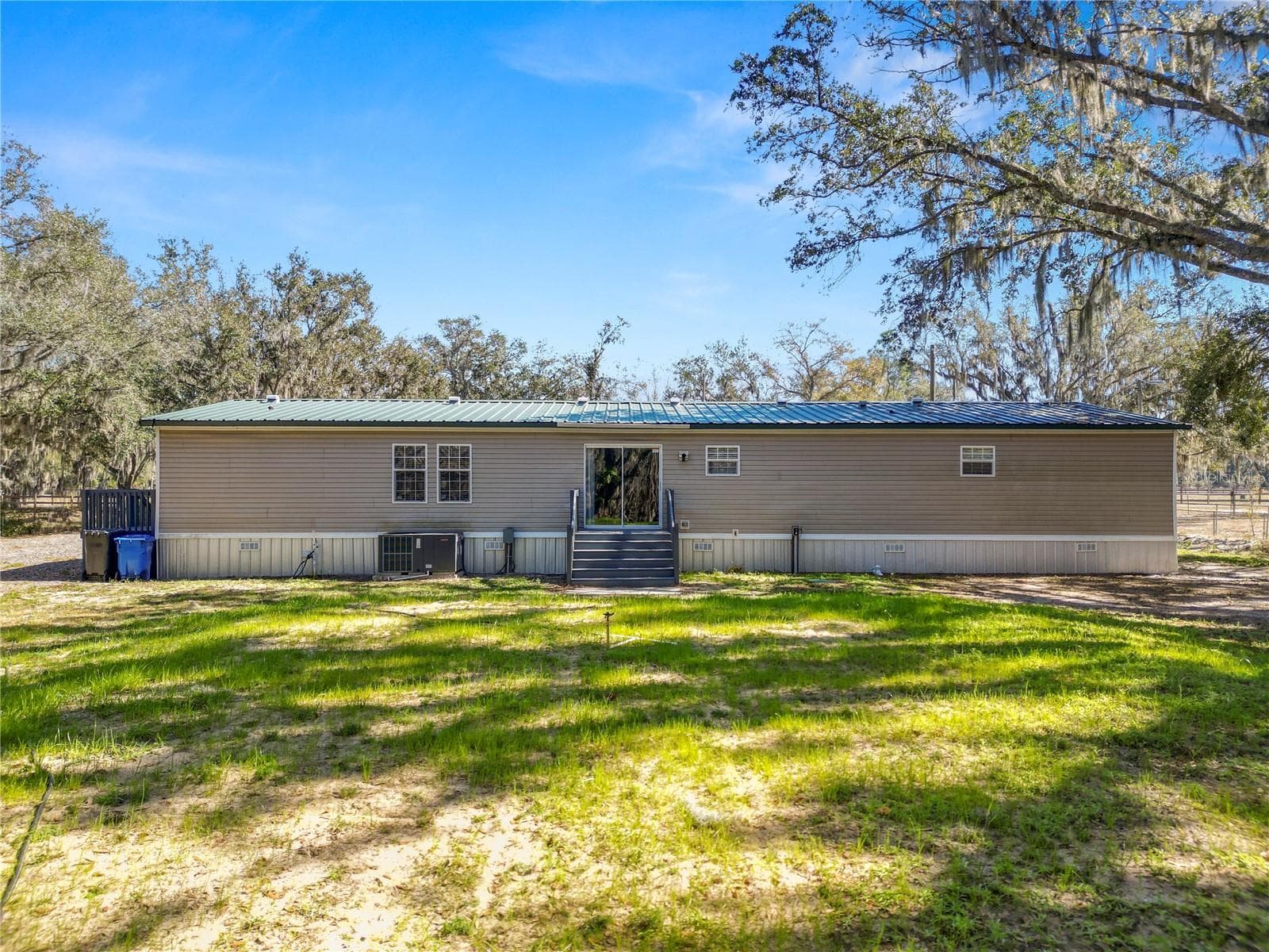 Manufactured Home at 7405 SHOUPE RD, PLANT CITY, photo 45 of 63
