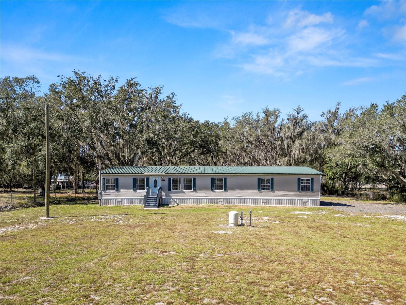 Manufactured Home at 7405 SHOUPE RD, PLANT CITY, photo 55 of 63