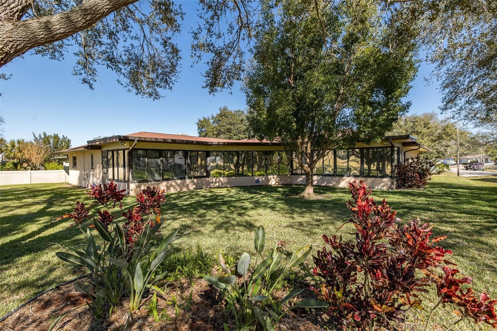Plenty of room for your future pool - 2721 NORTHRIDGE DR E, CLEARWATER