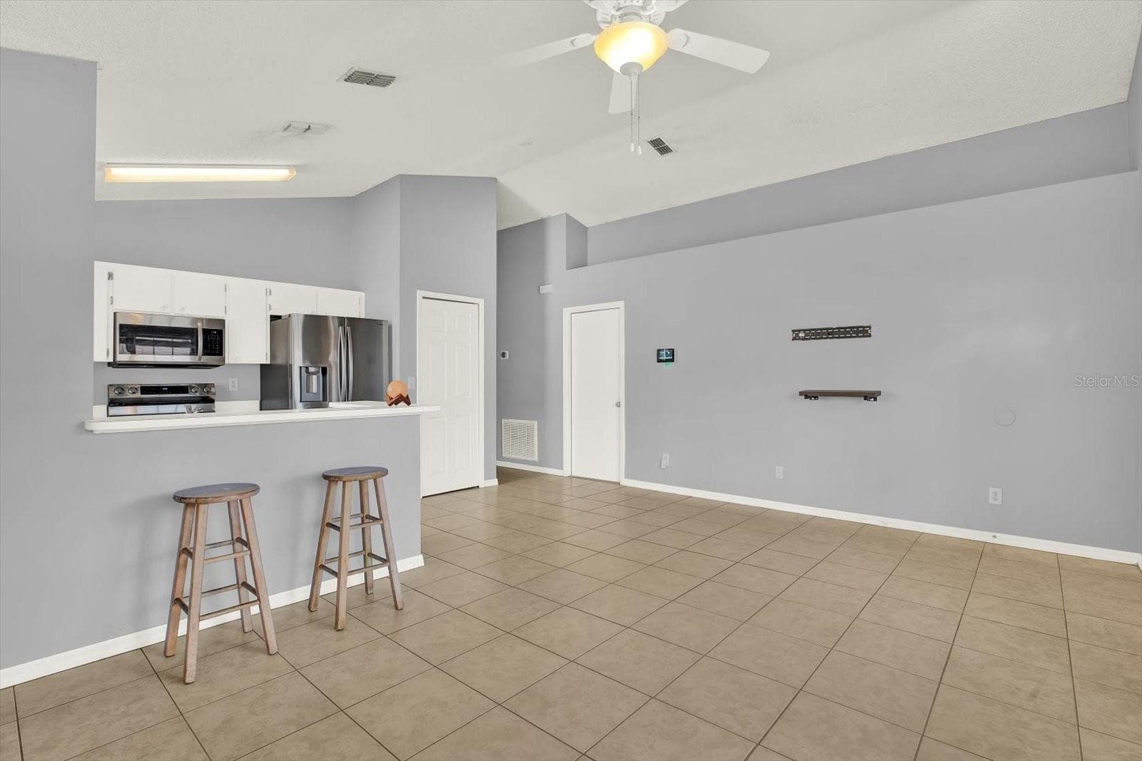 Single Family Residence at 1618 CITRUS ORCHARD WAY, VALRICO, photo 9 of 29