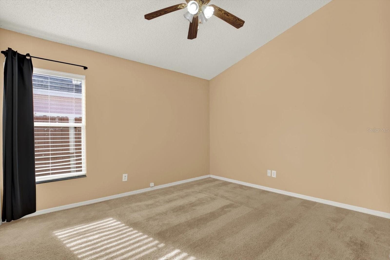 Single Family Residence at 1618 CITRUS ORCHARD WAY, VALRICO, photo 11 of 29