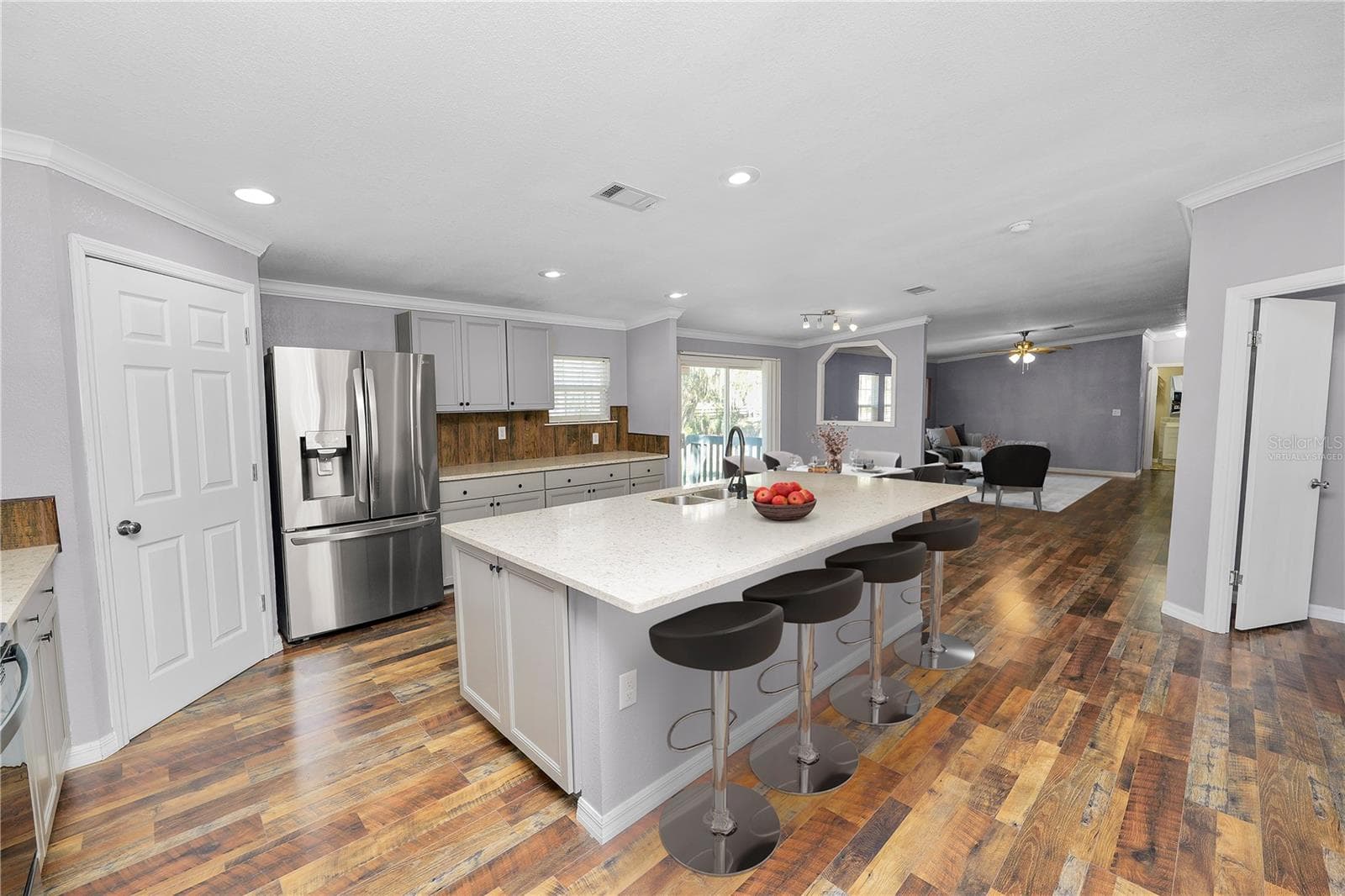 Virtually Staged - 7405 SHOUPE RD, PLANT CITY