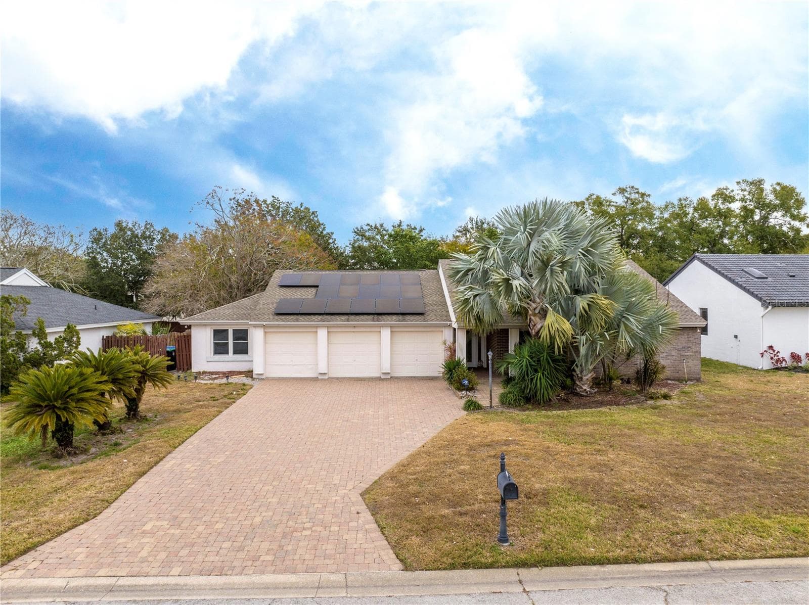 Single Family Residence at 6013 CRYSTAL VIEW DR, ORLANDO, photo 2 of 81