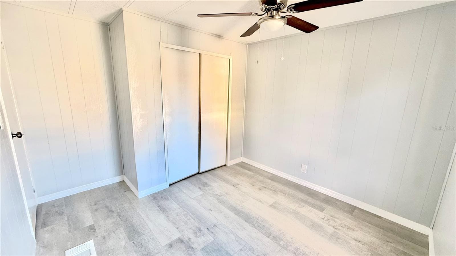 Manufactured Home at 202 CALOOSA LAKE CIR S, LAKE WALES, photo 5 of 15