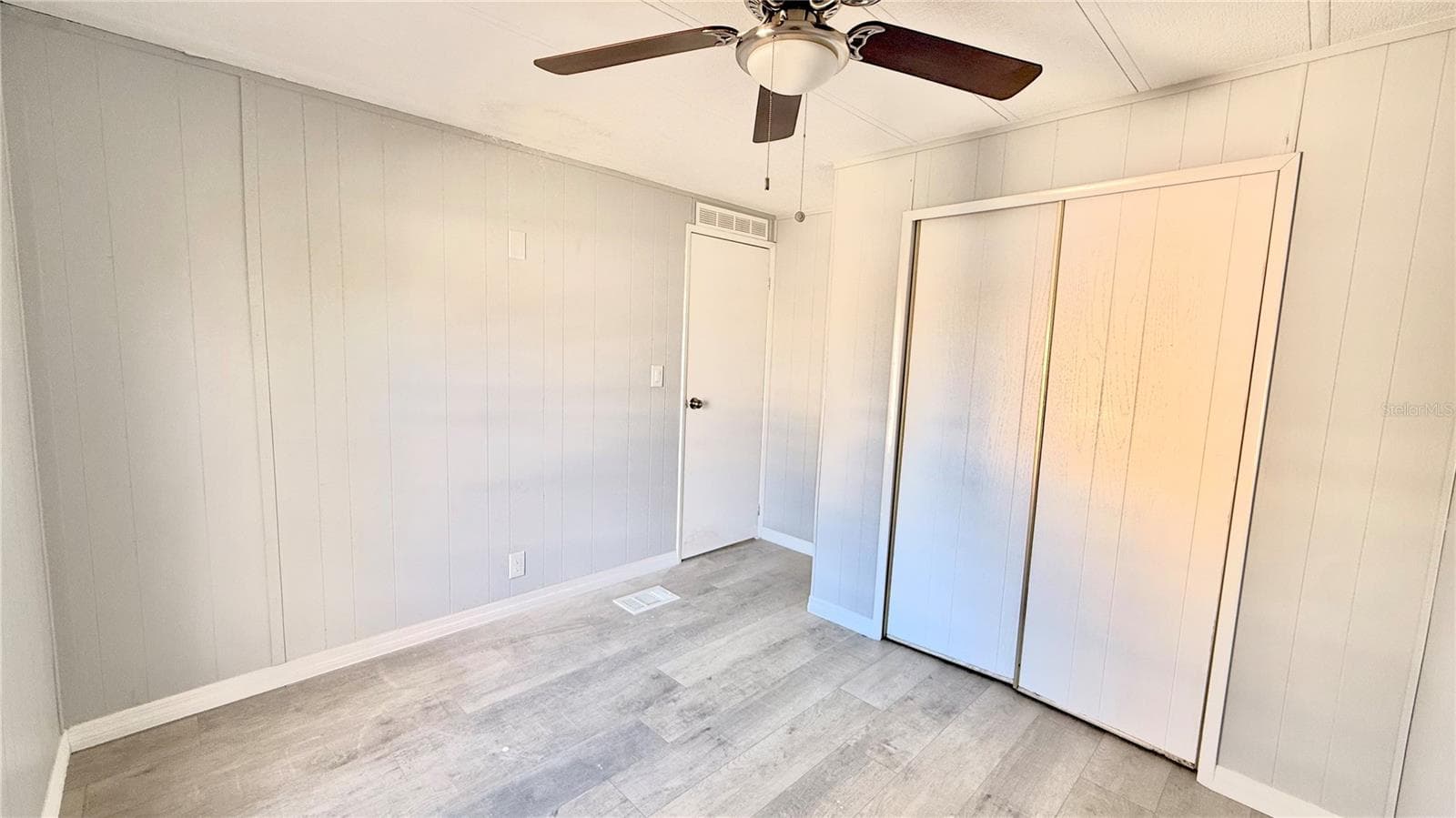 Manufactured Home at 202 CALOOSA LAKE CIR S, LAKE WALES, photo 6 of 15