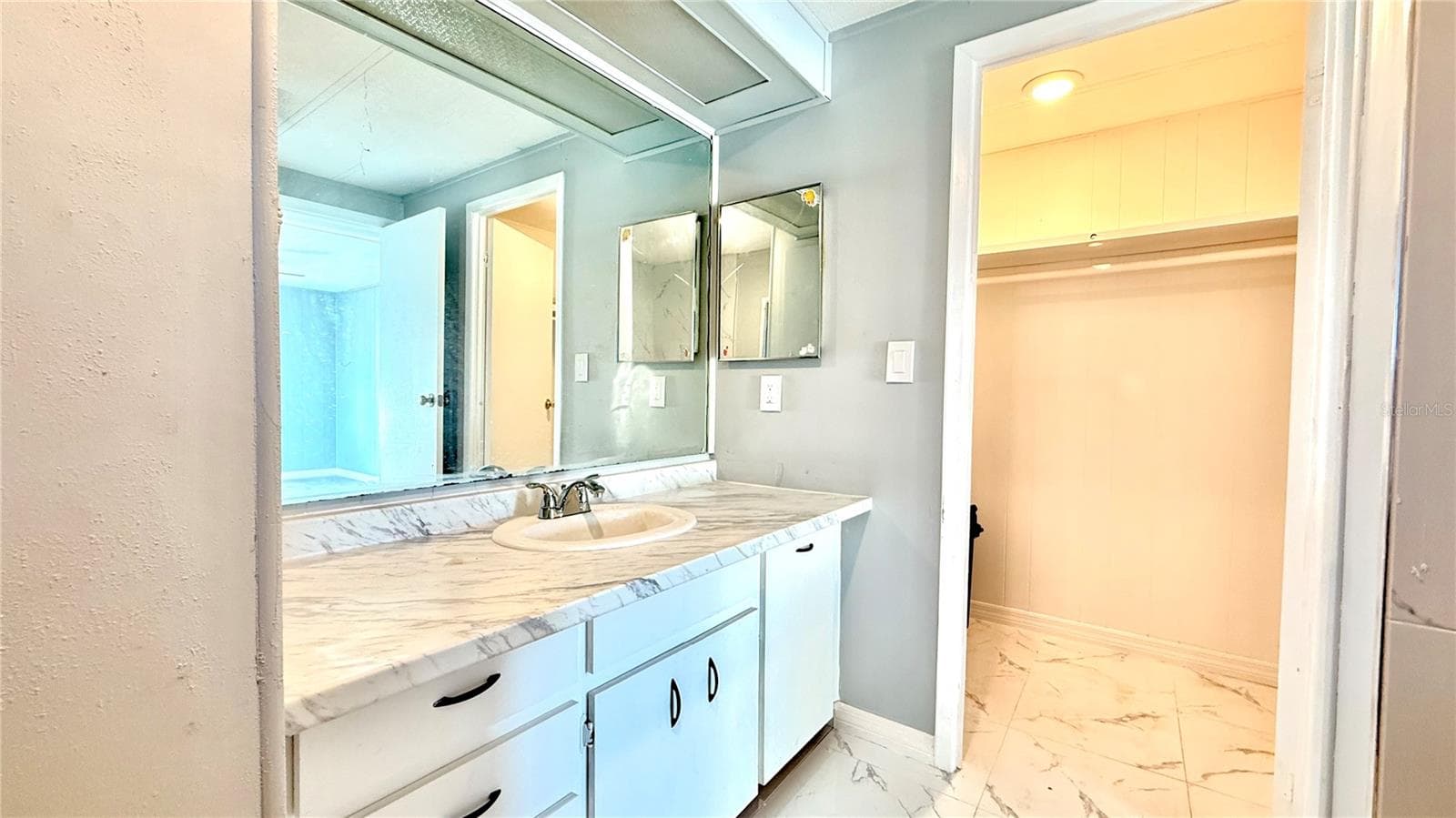 Manufactured Home at 202 CALOOSA LAKE CIR S, LAKE WALES, photo 12 of 15