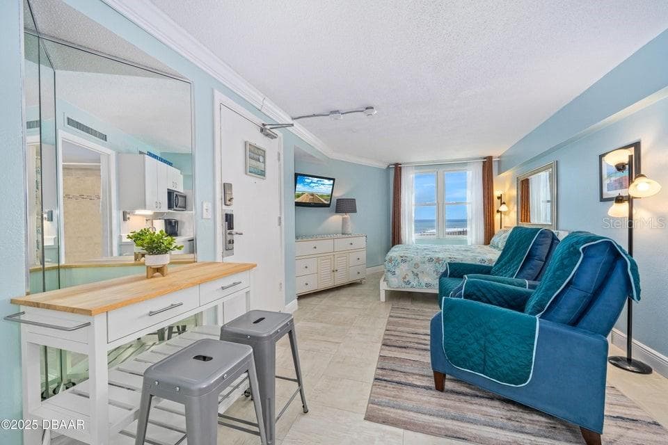 Condo - Hotel at 2301 S ATLANTIC AVE #201, DAYTONA BEACH, photo 3 of 34