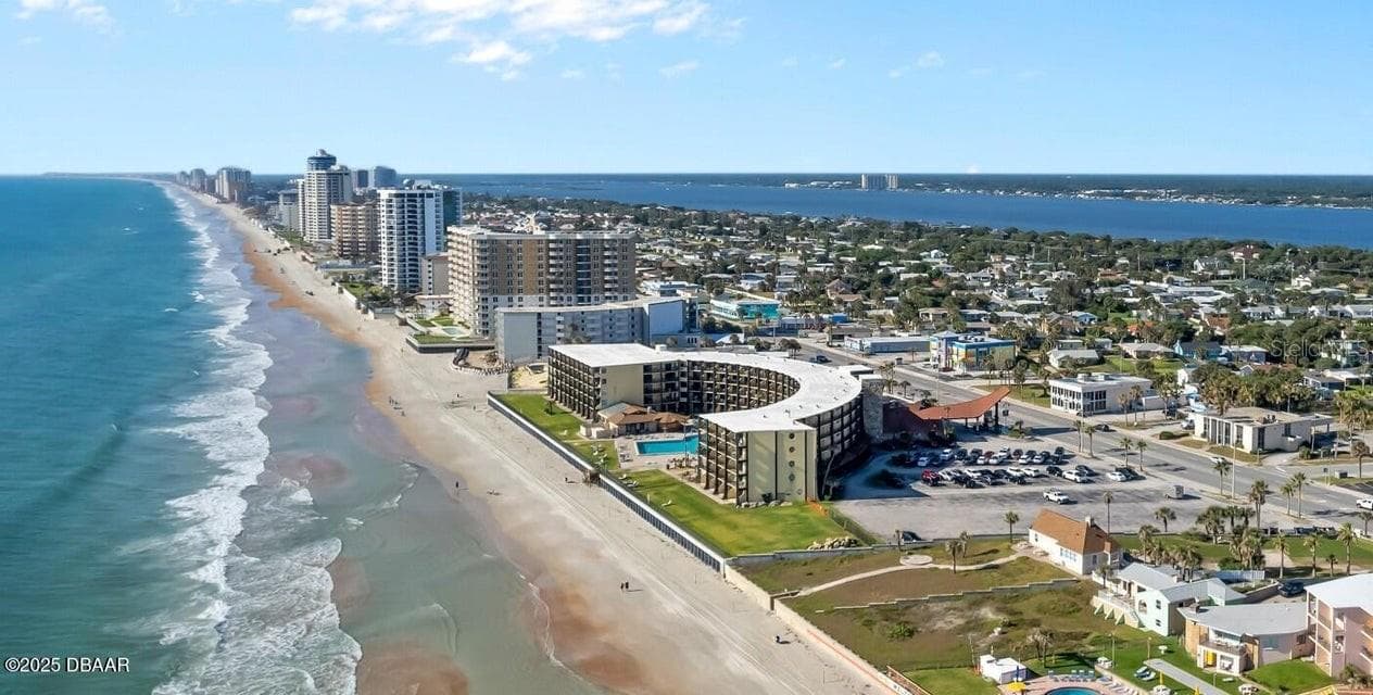 Condo - Hotel at 2301 S ATLANTIC AVE #201, DAYTONA BEACH, photo 23 of 34
