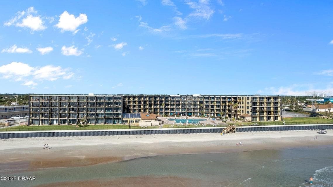 Condo - Hotel at 2301 S ATLANTIC AVE #201, DAYTONA BEACH, photo 26 of 34