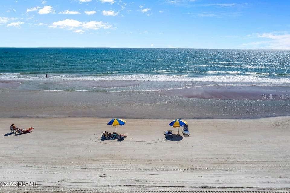 Condo - Hotel at 2301 S ATLANTIC AVE #201, DAYTONA BEACH, photo 31 of 34