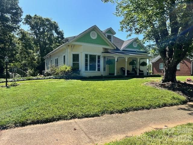 Single Family Residence at Newton, photo 2 of 43