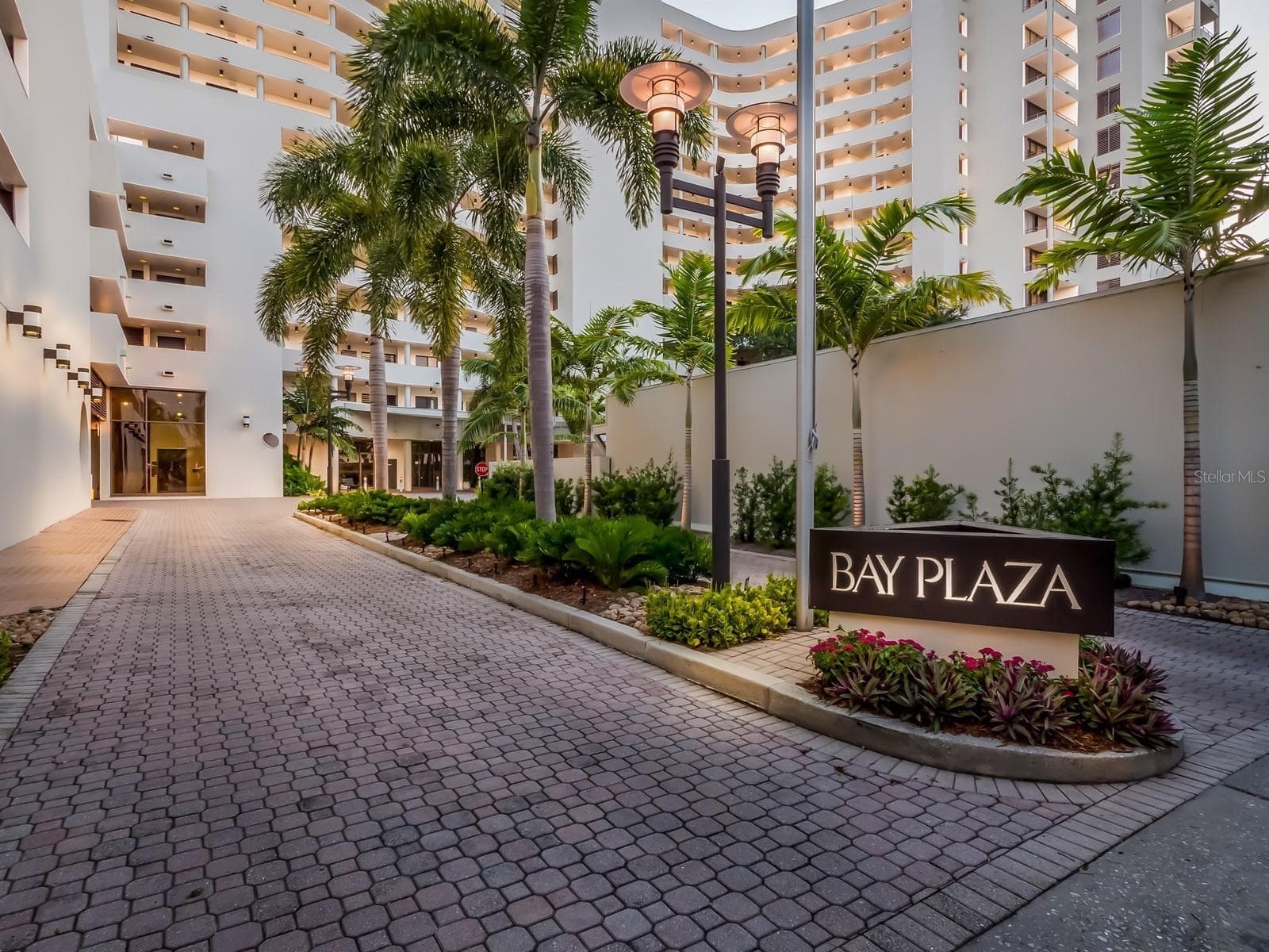 Condominium at 1255 N GULFSTREAM AVE #1106, SARASOTA, photo 2 of 91