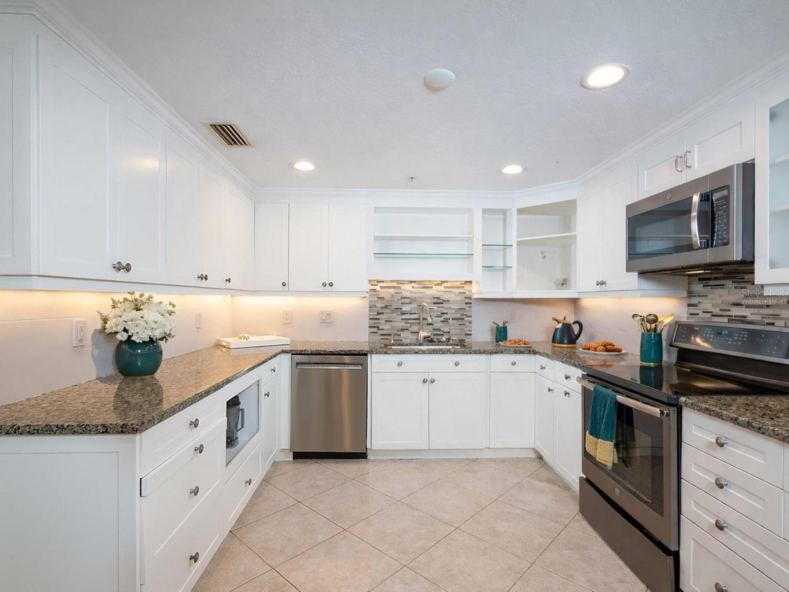 Virtually Staged Photo - 1255 N GULFSTREAM AVE #1106, SARASOTA