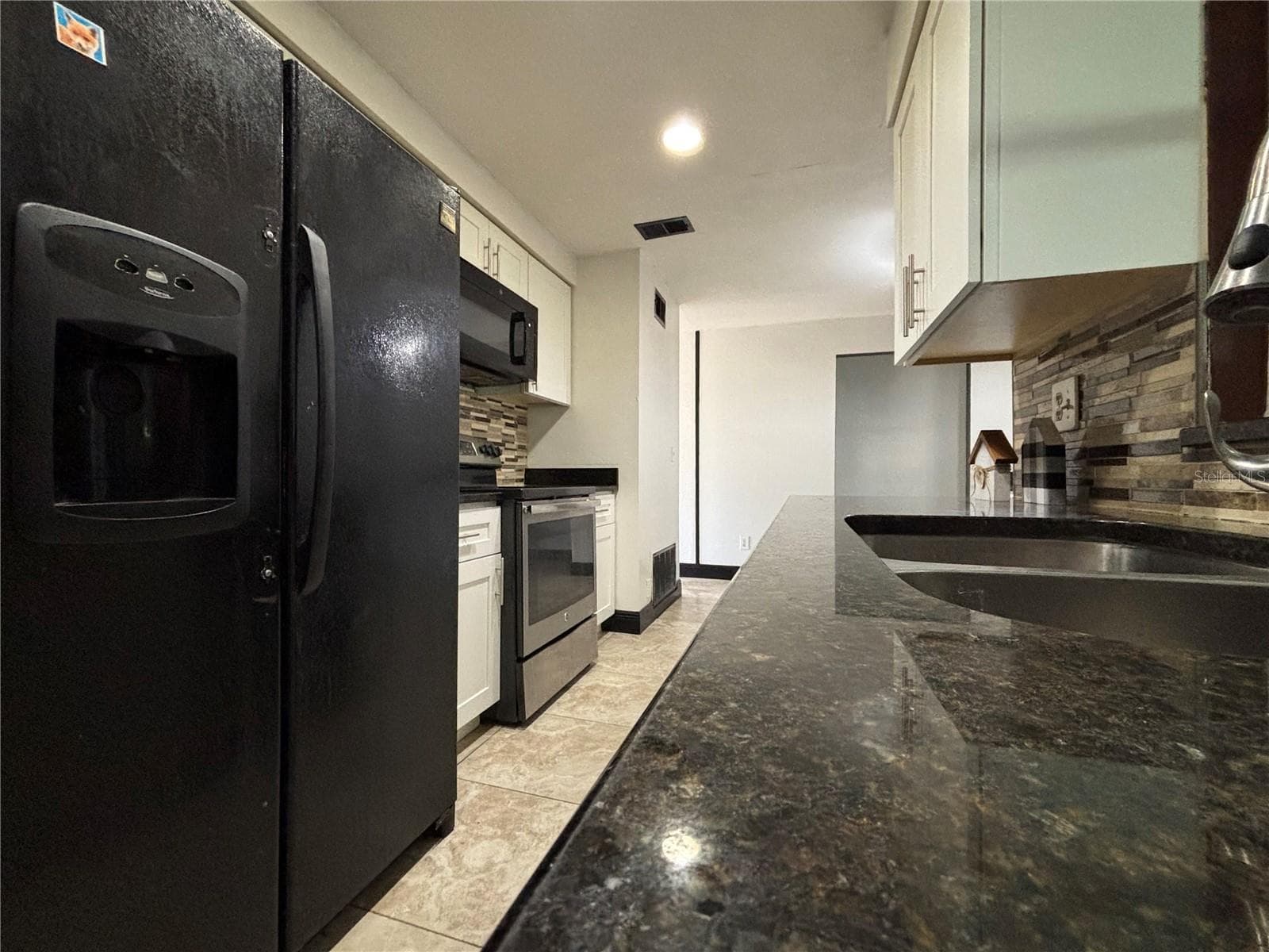 KItchen - 710 EAST CT, LONGWOOD