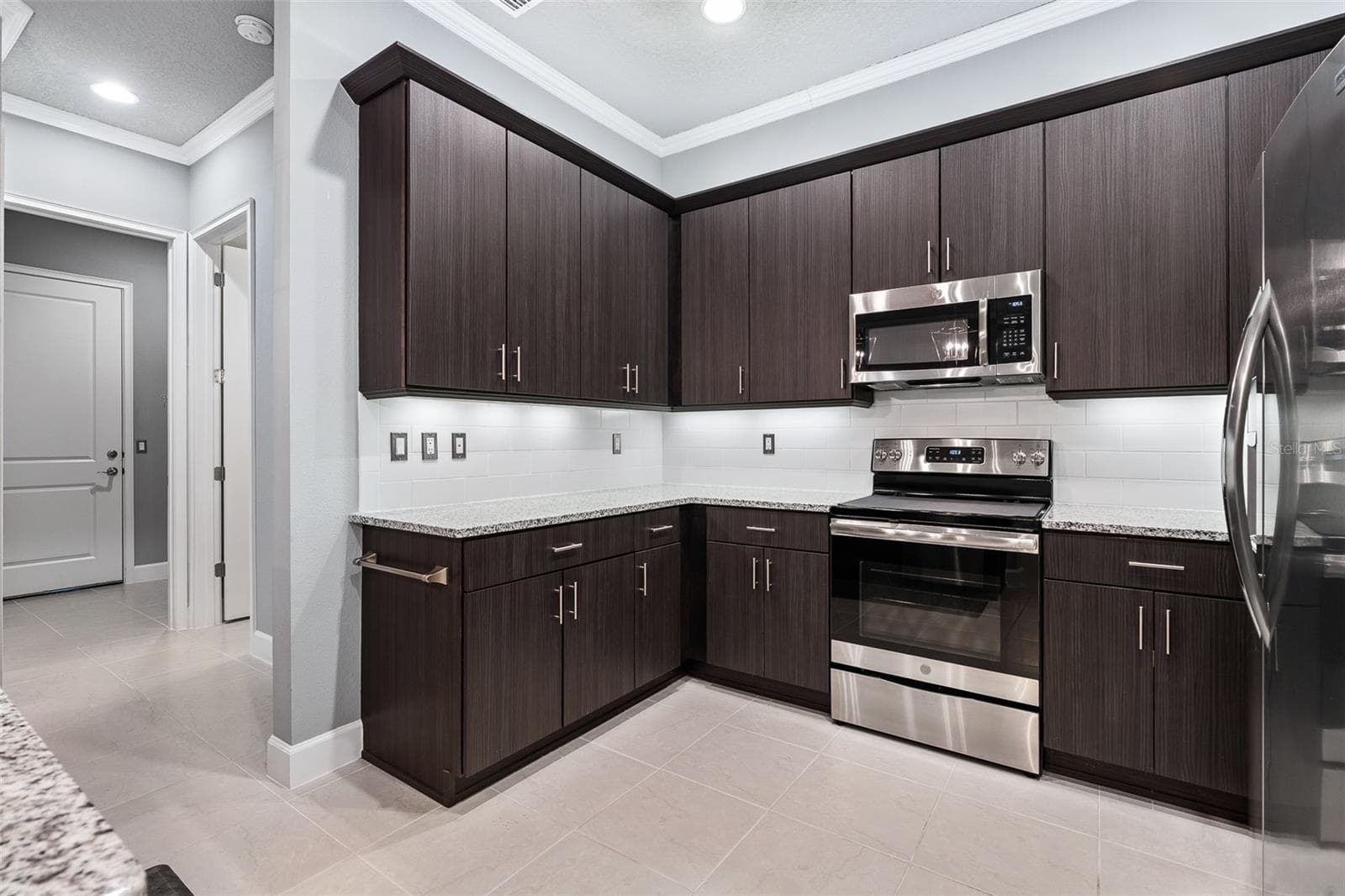 Townhouse at 831 PINEWOOD DR, ORMOND BEACH, photo 14 of 50