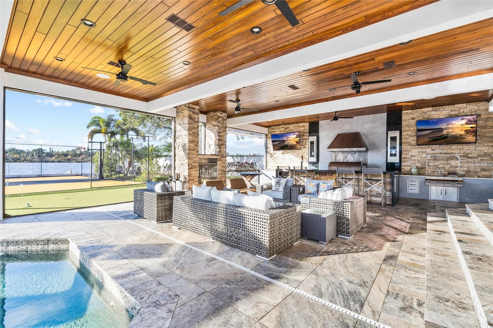 Single Family Residence at 951 S BAYSHORE BLVD, SAFETY HARBOR, photo 29 of 97