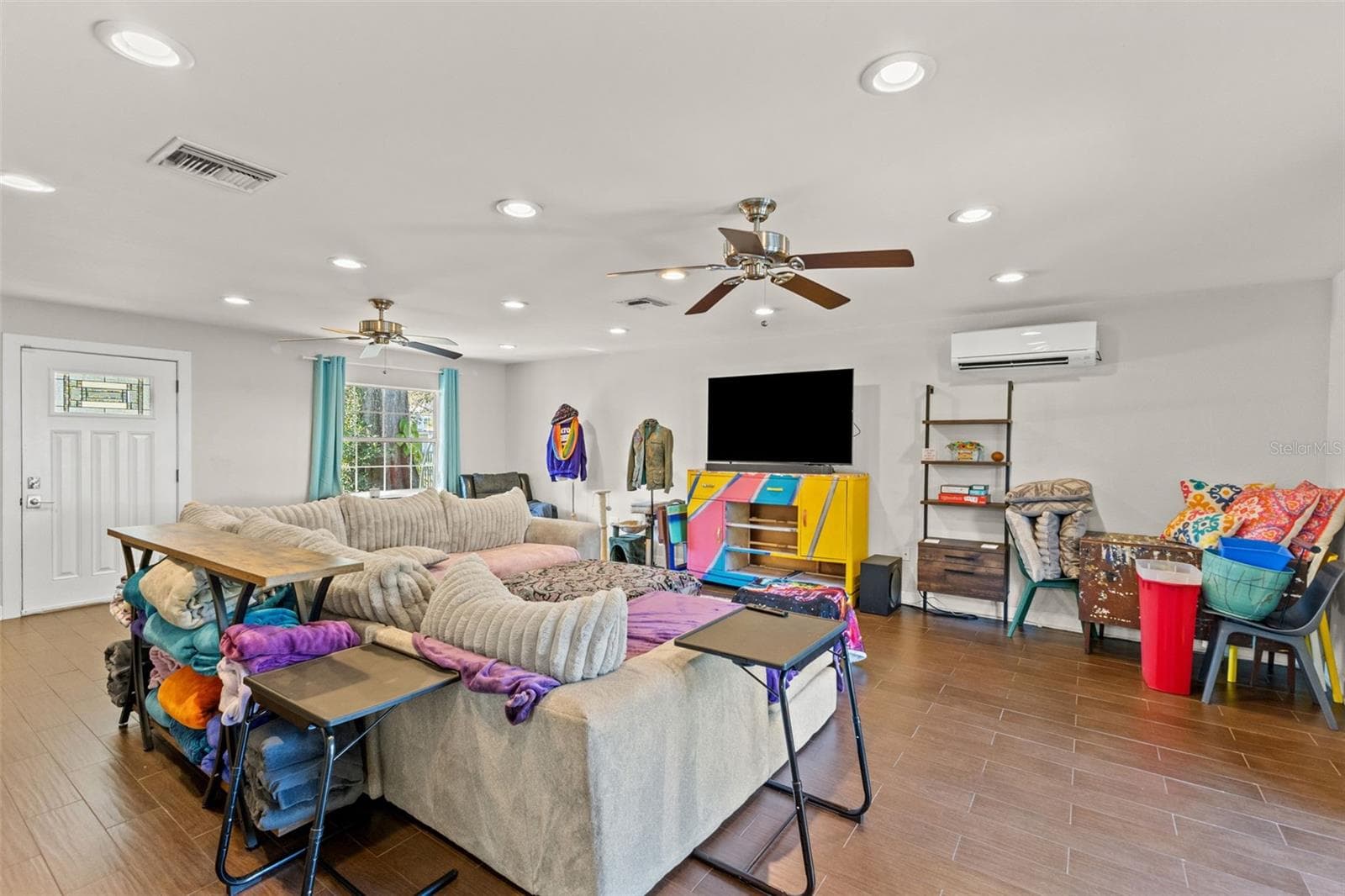 Single Family Residence at 1747 26TH AVE N, ST PETERSBURG, photo 11 of 48